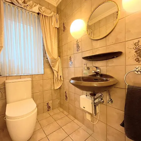 Apartment Emilbnb In Der Sandstrasse *