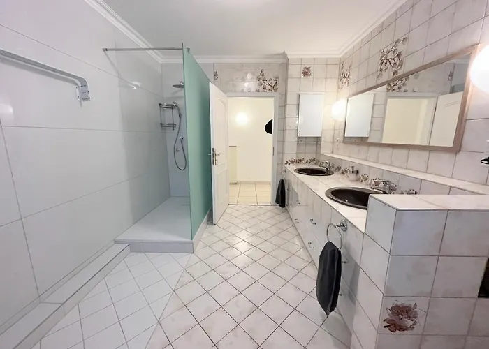 Emilbnb In Der Sandstrasse *